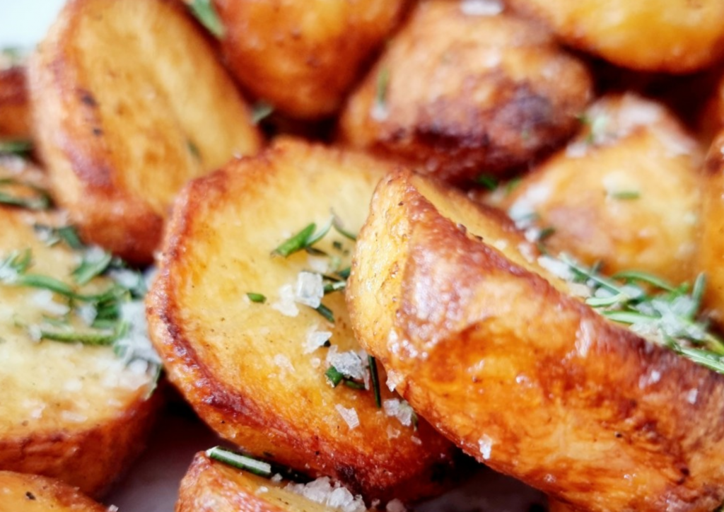 How to Make the Best Roast Potatoes - SmellTaste